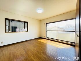 愛西市大井町宮新田　中古一戸建て