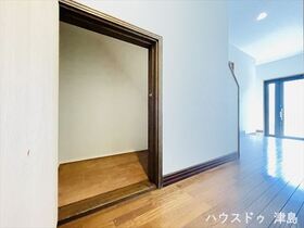 愛西市大井町宮新田　中古一戸建て