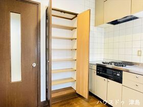 愛西市大井町宮新田　中古一戸建て