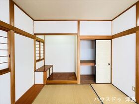愛西市大井町宮新田　中古一戸建て