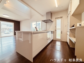 岐阜市大字鏡島　全10棟　3号地　未入居一戸建て