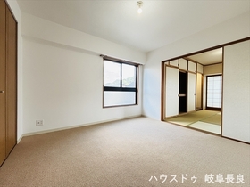 キャッスルハイツ長良平和通