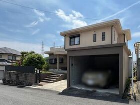 ●四日市市笹川8丁目　中古一戸建て