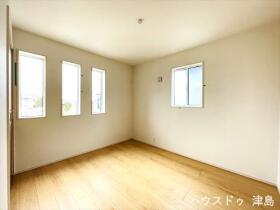 ブルーミングガーデン愛西市東保町中　全2棟　１号棟　新築一戸建て