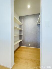 ブルーミングガーデン愛西市東保町中　全2棟　１号棟　新築一戸建て