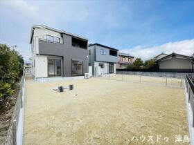 ブルーミングガーデン愛西市東保町中　全2棟　１号棟　新築一戸建て