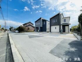 ブルーミングガーデン愛西市東保町中　全2棟　１号棟　新築一戸建て