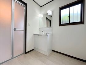 四日市市馳出町1丁目　中古一戸建て