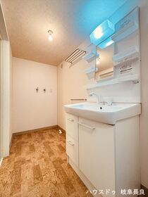 コーポ・シェイーネ