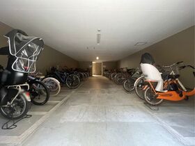 プレサンスロジェ四日市