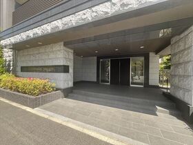 プレサンスロジェ四日市