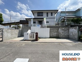桑名市藤が丘3丁目　中古一戸建て