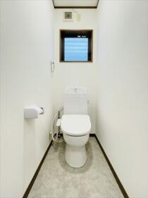 一宮市篭屋2丁目　中古一戸建て