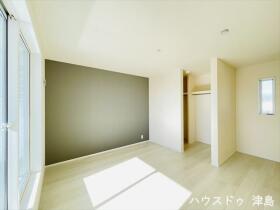 ○LiveleGarden津島市越津町字中之郷　全3棟　3号棟　新築一戸建て