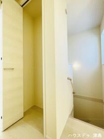 ○LiveleGarden津島市越津町字中之郷　全3棟　3号棟　新築一戸建て