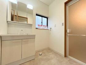 四日市市桜新町1丁目　中古一戸建て