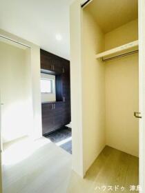 LiveleGarden愛西市草平町六下第2　3号棟　全5棟　新築一戸建て