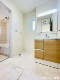 LiveleGarden愛西市草平町六下第2　4号棟　全5棟　新築一戸建て