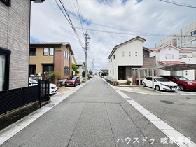 ●岐阜市中鶉2丁目　中古一戸建て