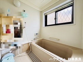 ●岐阜市中鶉2丁目　中古一戸建て