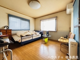●岐阜市中鶉2丁目　中古一戸建て