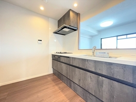 宝マンション富田町