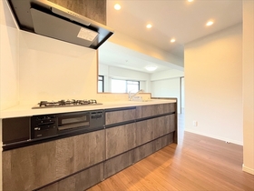 宝マンション富田町