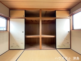 ●津島市百町字みどり台　中古一戸建て