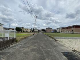 ○リーブルガーデン大治町鎌須賀山廻第二　全3棟　2号棟　新築一戸建て