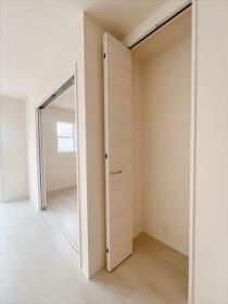 ○リーブルガーデン大治町鎌須賀山廻第二　全3棟　2号棟　新築一戸建て