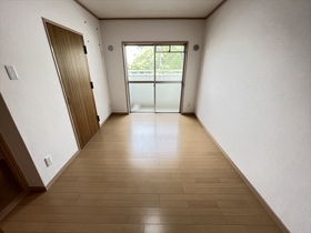 粕畠住宅2号棟