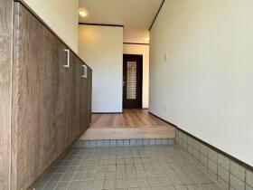 四日市市北小松町　中古一戸建て