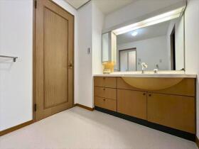 四日市市釆女が丘2丁目　中古一戸建て