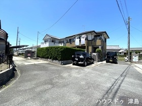 津島市神守町字中田面　中古一戸建て