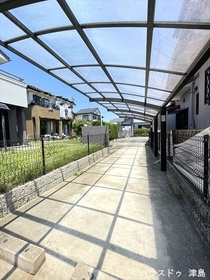 津島市神守町字中田面　中古一戸建て