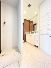 ロイヤルアーク滝ノ水クレッセ