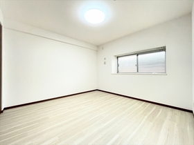 ロイヤルアーク滝ノ水クレッセ