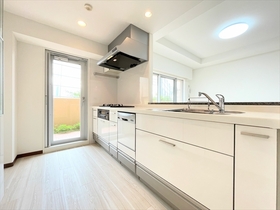 ロイヤルアーク滝ノ水クレッセ