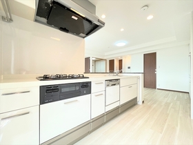 ロイヤルアーク滝ノ水クレッセ