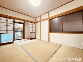 岐阜市上土居　中古一戸建て