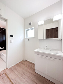 名古屋市緑区鳴海町字諏訪山　全2棟　A2　新築一戸建て