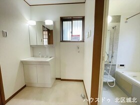 名古屋市西区清里町　中古一戸建て