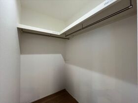 □四日市市蒔田6期　全3棟　2号棟　新築一戸建て