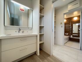 □四日市市大谷台1丁目　全2棟　1号棟　新築一戸建て