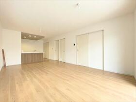 名古屋市中川区打中2丁目　全3棟　新築一戸建て　2号棟