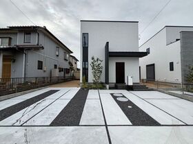 鈴鹿市末広南1丁目　全2棟　2号棟　新築一戸建て