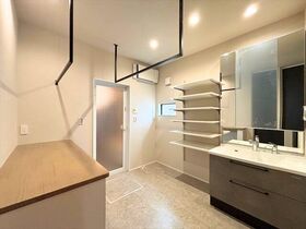 鈴鹿市末広南1丁目　全2棟　2号棟　新築一戸建て