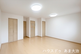 ●あま市新居屋東高田　中古一戸建て