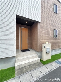 ●あま市新居屋東高田　中古一戸建て