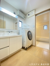 ●あま市新居屋東高田　中古一戸建て